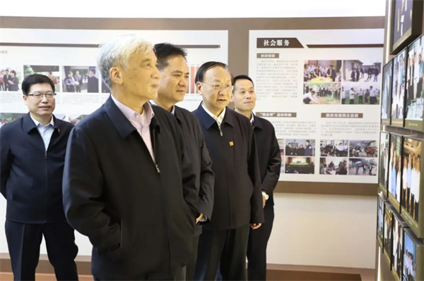  丁仲禮主席走訪民盟陜西省委會機關(guān)