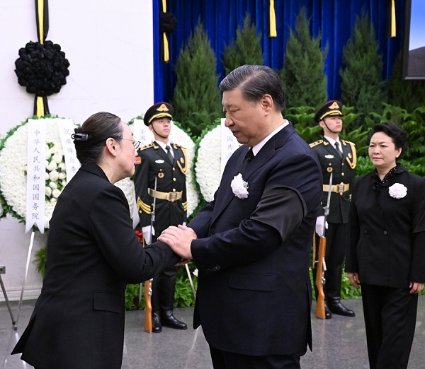  李克強(qiáng)同志遺體在京火化 習(xí)近平等到八寶山革命公墓送別