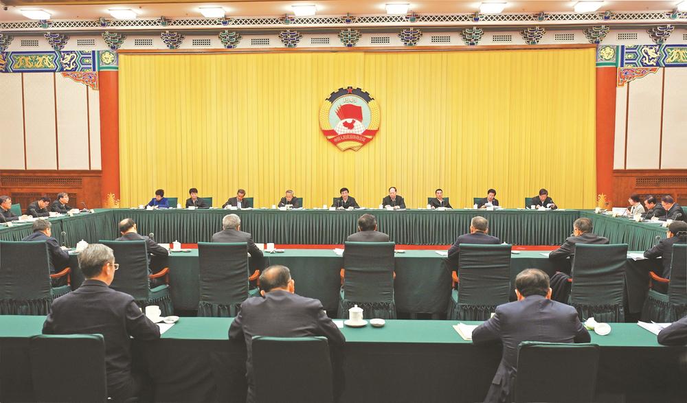 全國政協(xié)召開雙周協(xié)商座談會 圍繞“促進(jìn)房地產(chǎn)市場平穩(wěn)健康發(fā)展”協(xié)商議政 王滬寧主持