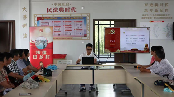  上海市青浦區(qū)金澤鎮(zhèn)：小小聯(lián)系點 民主大擔(dān)當(dāng)