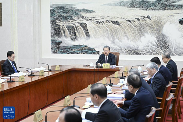  趙樂際主持召開十四屆全國人大常委會(huì)第十九次委員長會(huì)議決定十四屆全國人大常委會(huì)第八次會(huì)議2月26日至27日在京舉行